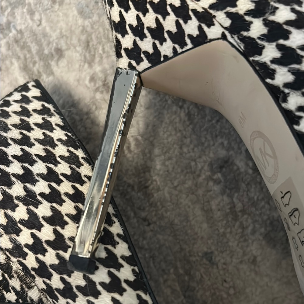 Michael Kors Black and White Stiletto Heels - Picture 4 of 7